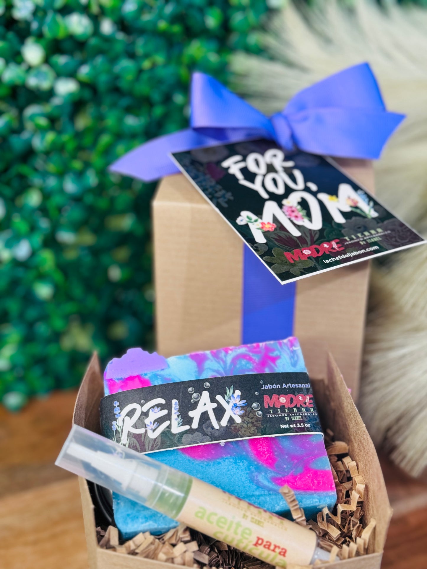 Mini Mom Box