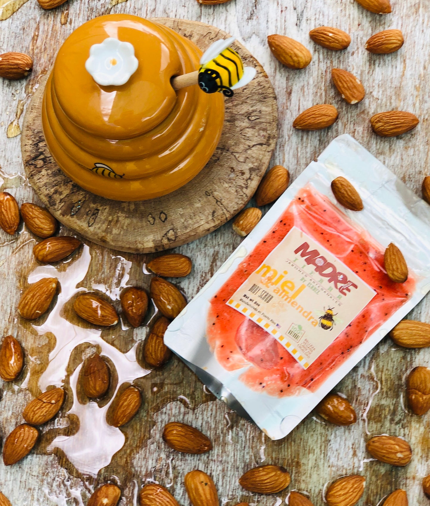 Body Scrub- Miel & Almendras
