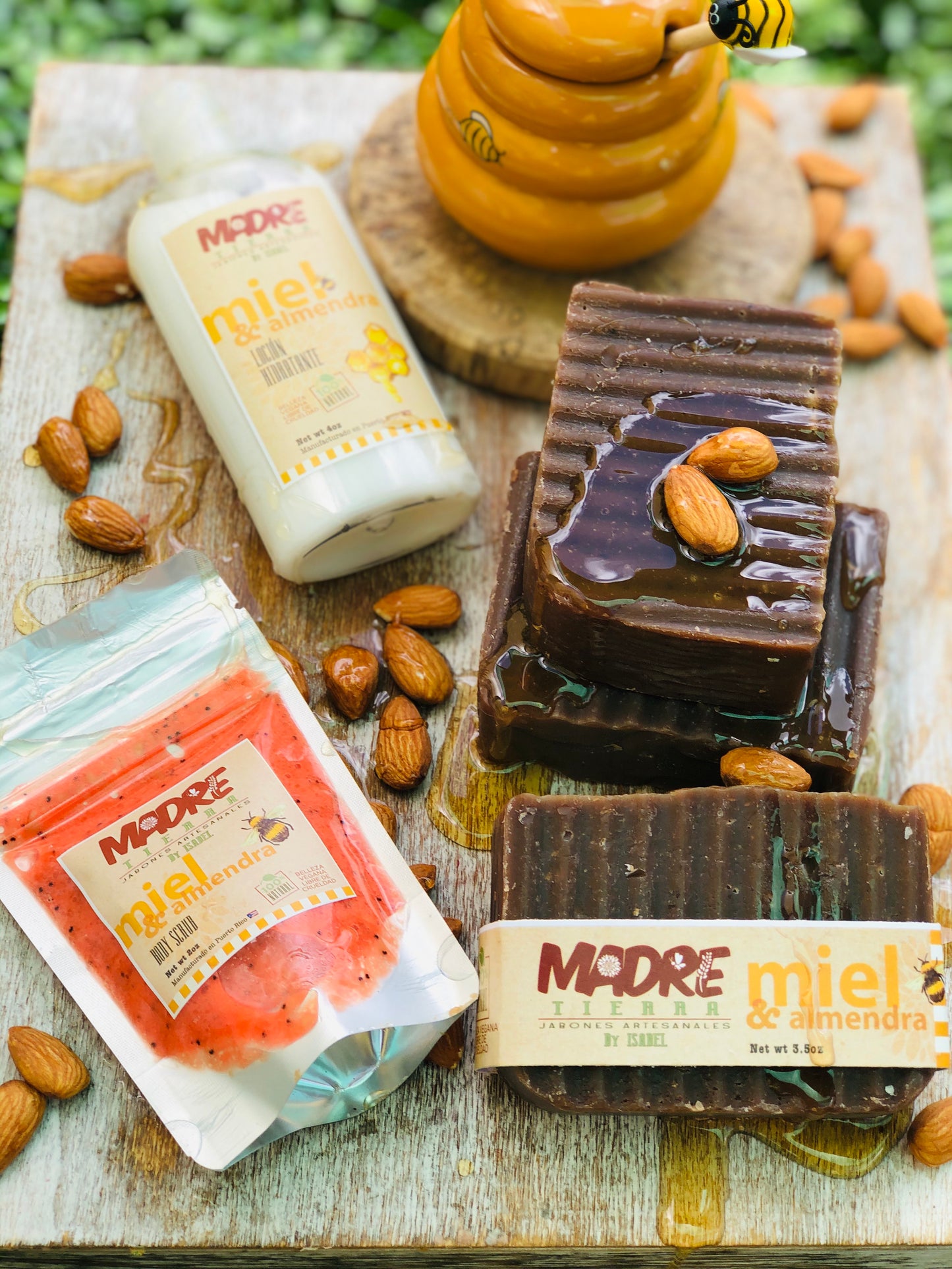 Body Scrub- Miel & Almendras